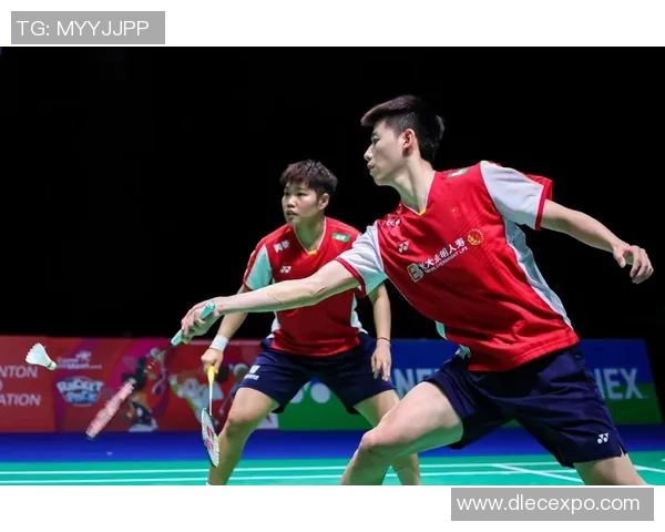 成都羽毛球队在大师赛中的速度表现分析与战术解读 成都羽毛球队在大师赛中的速度表现分析与战术解读