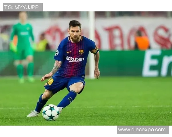 足球明星精彩瞬间高清步伐展示让你感受运动的魅力与激情 足球明星精彩瞬间高清步伐展示让你感受运动的魅力与激情