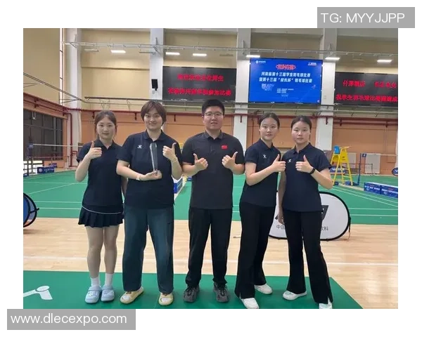 重庆羽毛球队的拼搏之路与世界杯预选赛的荣耀追寻 重庆羽毛球队的拼搏之路与世界杯预选赛的荣耀追寻