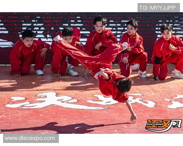 街舞深度：解密重庆街舞队的阵地战